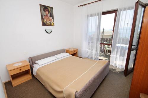 Apartment Novi Vinodolski 5600b