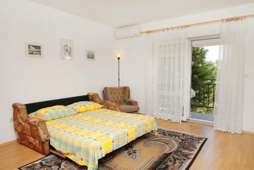 Apartments by the sea Novi Vinodolski - 5591