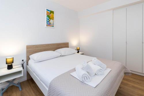 Apartments with parking space Crikvenica - 5589