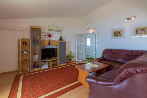 Apartments with swimming pool Dramalj, Crikvenica - 5551