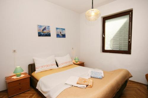 Posteľ alebo postele v izbe v ubytovaní Apartments with a parking space Jadranovo, Crikvenica - 5533