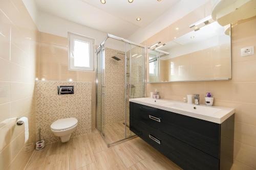 Family-friendly apartments with swimming pool Dramalj, Crikvenica - 5594