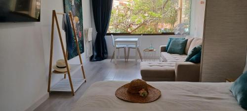Sweet White studio in Arona