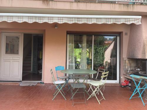 Μπαλκόνι ή βεράντα στο Villa Roquebrune Cosy