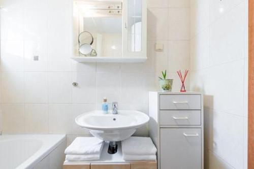 Sunny apartment Lapad