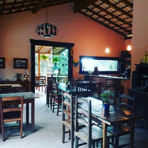 Restoran atau tempat lain untuk makan di Pousada Terra Mineira