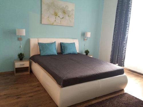 Posteľ alebo postele v izbe v ubytovaní Standard Apartment by Hi5 - Ruin Bar Distr. (059)