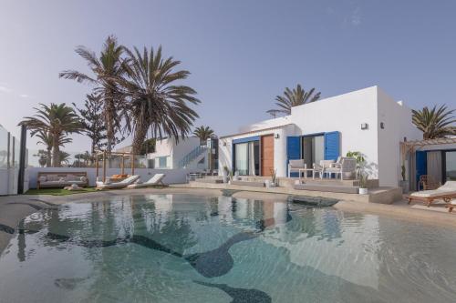 Villa Eden Beachfront Corralejo By Holidays Home
