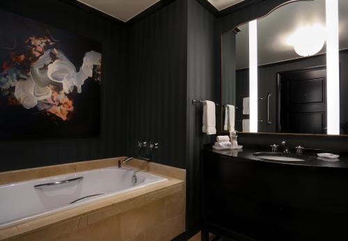 InterContinental Buckhead Atlanta, an IHG Hotel Image