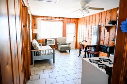 Lamplighter Resort – Photos 2