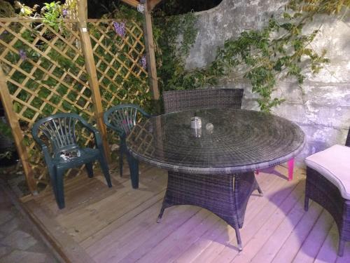 Gallery image of Le secret de la Glycine in Lillebonne