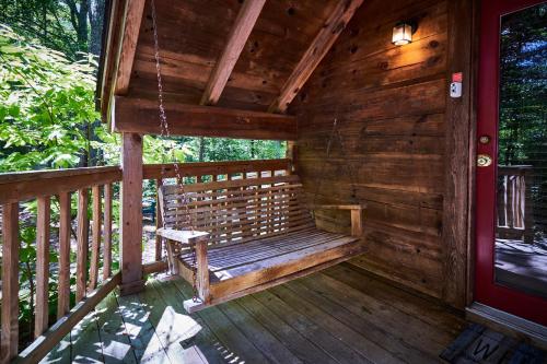 Gatlinburg Area Hottub Cabin - Ladyslipper photo 27