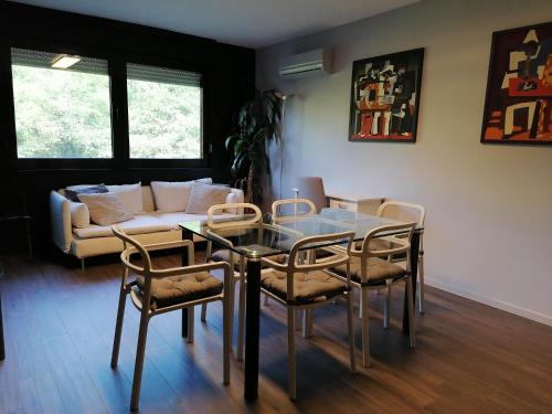 Posedenie v ubytovaní Luxury Calmness Apartment