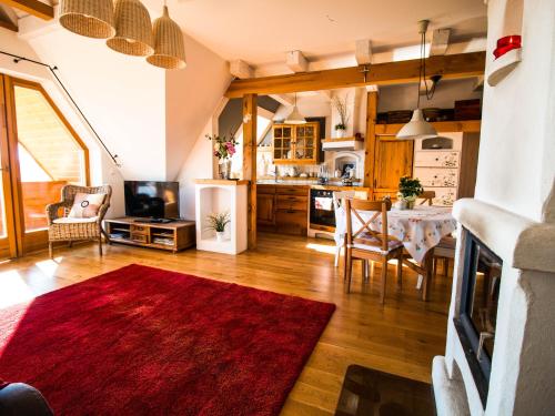 Μια τηλεόραση ή/και κέντρο ψυχαγωγίας στο Apartament w Osadzie Podhalańskiej