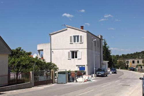 Fotografie z fotogalerie ubytování Apartments with a parking space Pirovac, Sibenik - 6276 v destinaci Pirovac