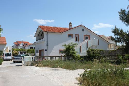 Family friendly apartments with a swimming pool Vodice - 6261