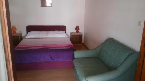 Tempat tidur dalam kamar di Apartments with a parking space Povljana, Pag - 6315