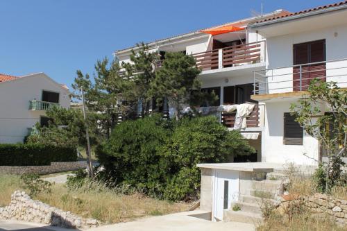 Apartments with a parking space Pag - 6367
