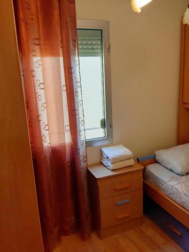 Ein Bett oder Betten in einem Zimmer der Unterkunft Rooms 2 and 1 Beds near Sevilla Center