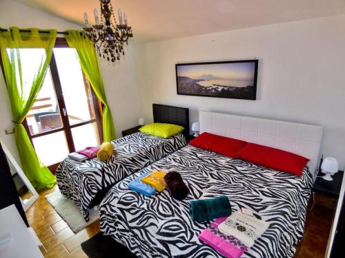 - une chambre avec 2 lits dans l'établissement CASA ACAMPORA, à Sorrente