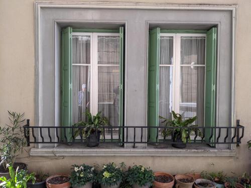 Immaculate 2 Bedroom Apartment - sleeps 4