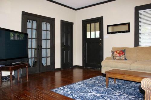 Century-Old Simplicity! – Photos 3