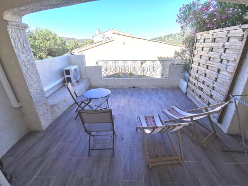 Superbe appartement avec piscine et stationnement