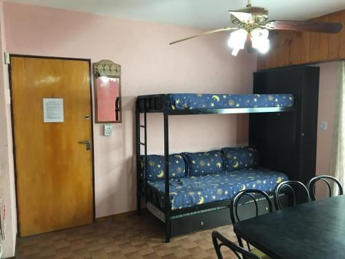 Voodi või voodid majutusasutuse Hernandarias 2 toas