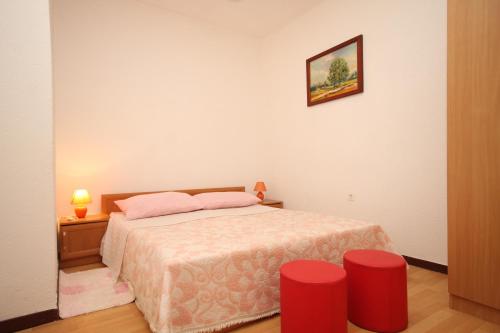 Posteľ alebo postele v izbe v ubytovaní Apartments with parking spaces Umag - 6978