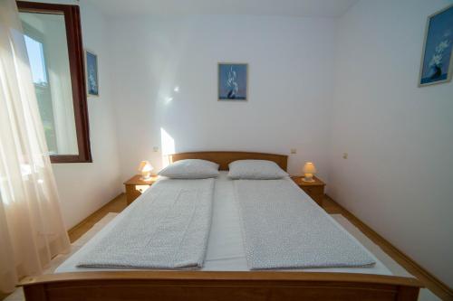 Apartments with parking space Porec - 6984