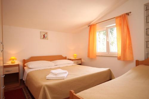Apartments with parking space Umag - 7039
