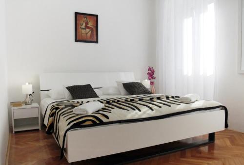 Rooms by the sea Split - 6973