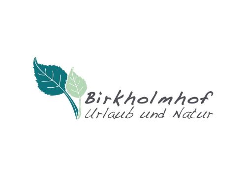 a handwritten inscription birthmother india and nida with a leaf on a pink at Birkholmhof in Bärnau