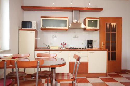 Apartments with a parking space Rovinj - 7113