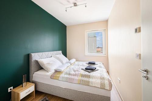 Posteľ alebo postele v izbe v ubytovaní Westside Inn