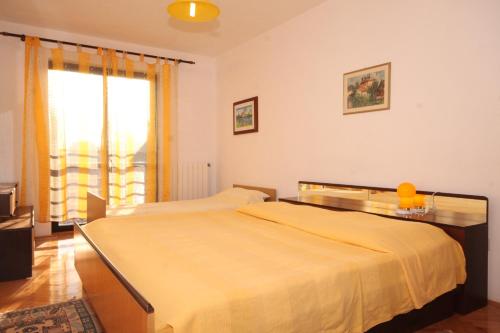 Apartments with a parking space Valbandon, Fazana - 7259