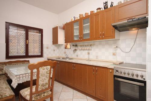 Apartments with parking space Medulin - 7208