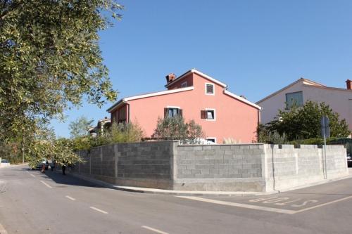 Fotografia z galérie ubytovania Apartments for families with children Fazana - 7255 v destinácii Marana