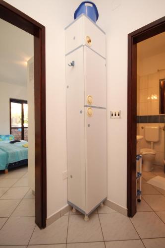Apartments with parking space Fazana - 7234