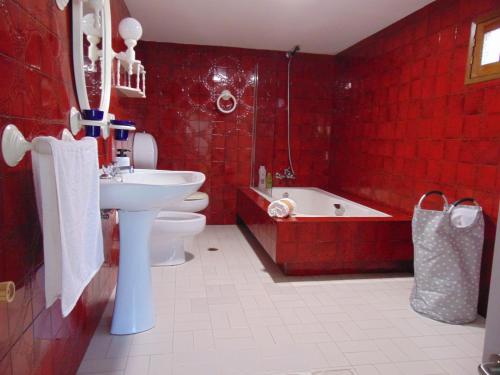 Koupelna v ubytování Wonderfull house in O Rosal with optical fiber, Casa Tabagon