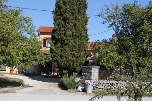 Fotografie z fotogalerie ubytování Holiday house with a parking space Presika, Labin - 7391 v destinaci Labin