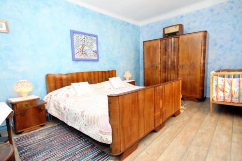 Family friendly house with a swimming pool Valtura, Pula - 7324