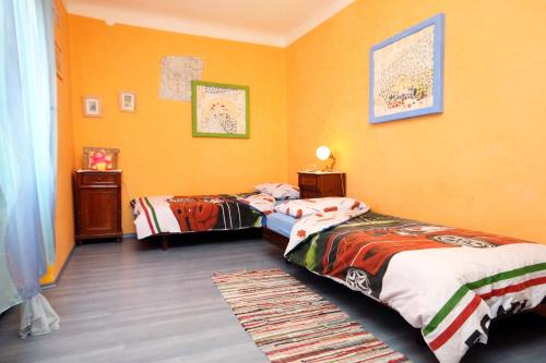 Family friendly house with a swimming pool Valtura, Pula - 7324