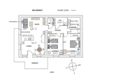 a floor plan of a restaurant at Les Prés de Bondus in Chéu