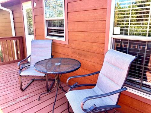 Gallery image of The Armadillo Cabin - Cabins At Rim Rock in Austin