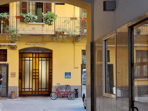 2 Via Fabio Mangone