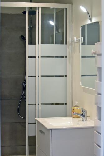 Ein Badezimmer in der Unterkunft Le Mas Soli - Gîtes et Réception