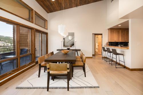 Un lugar para sentarse en Skycrest Penthouse 1733