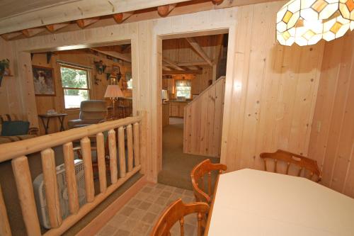 Pines Place – Photos 3