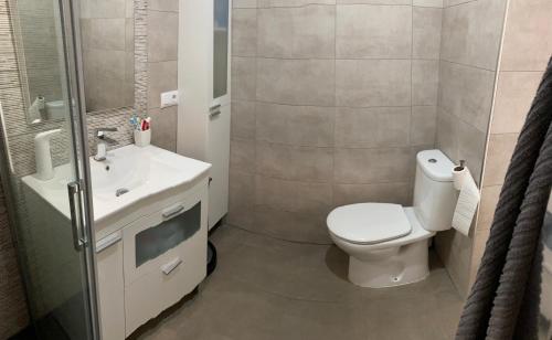 A bathroom at Beach/Golf